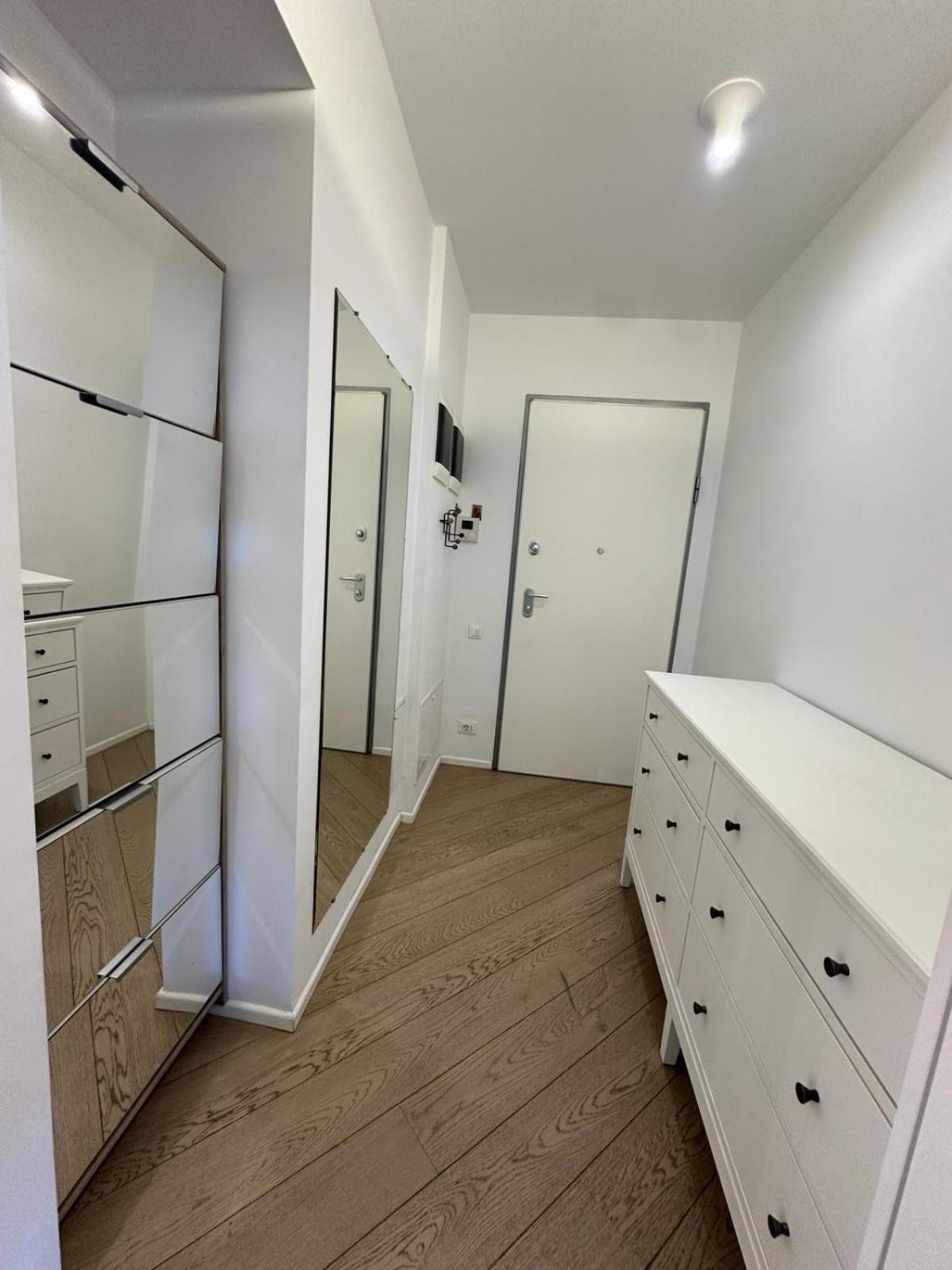 Apartament De Lux บูคาเรสต์ ภายนอก รูปภาพ